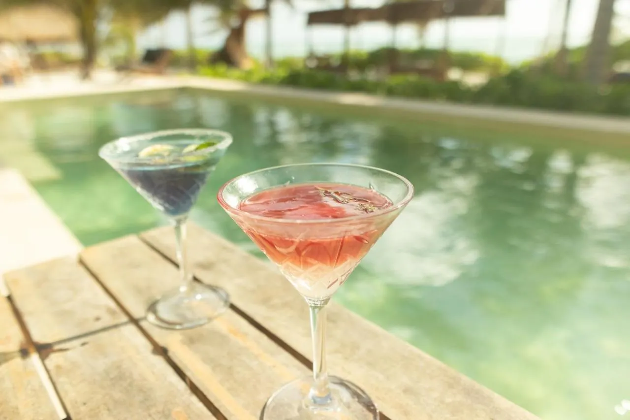 ****  Hotel Cabanas Los Lirios Tulum Messico